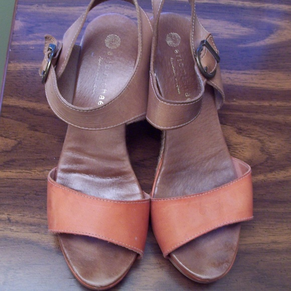 Open Toe Sandals - Picture 1 of 4